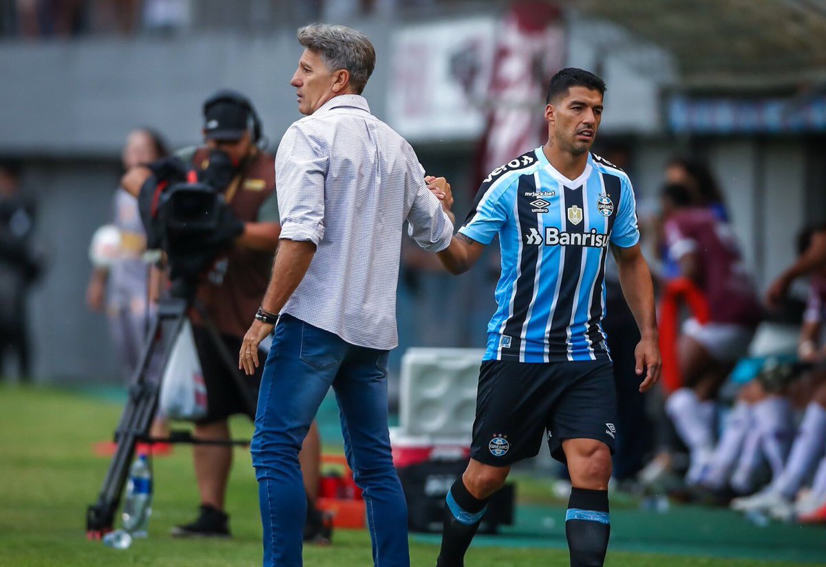 Maximo Palma (@maxipalma) on Twitter photo La encrucijada de <a href="/LuisSuarez9/">Luis Suárez</a> seguir compitiendo en el máximo nivel….. o ir a jugar al fútbol con sus amigos al <a href="/InterMiamiCF/">Inter Miami CF</a> que piensan? Que debería hacer? Yo, lo quiero competitivo La encrucijada de <a href="/LuisSuarez9/">Luis Suárez</a> seguir compitiendo en el máximo nivel….. o ir a jugar al fútbol con sus amigos al <a href="/InterMiamiCF/">Inter Miami CF</a> que piensan? Que debería hacer? Yo, lo quiero competitivo