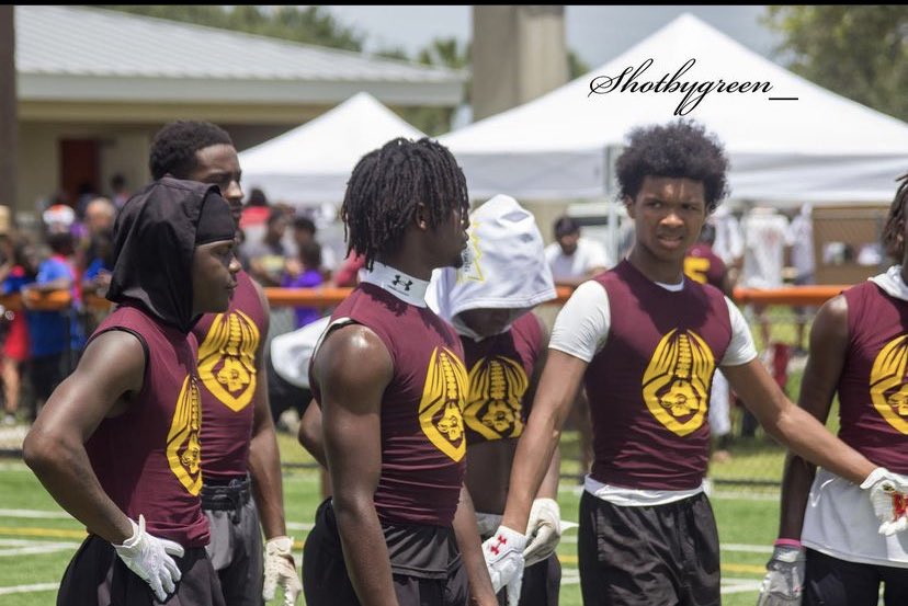 derrellray13's tweet photo. We coming different this year ! 🥱#getbackgang https://t.co/nO0BwKx8E6