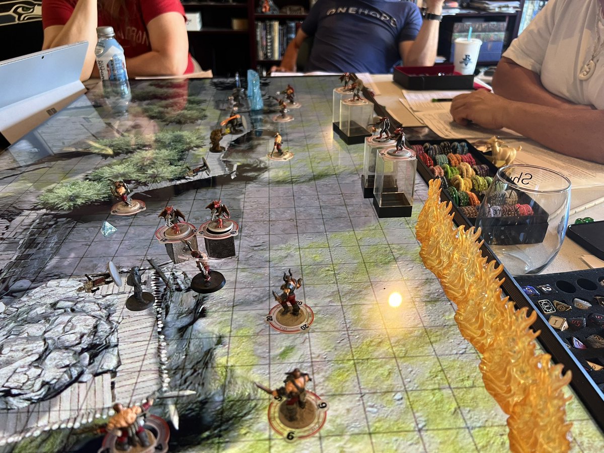 Defending the walls of Ben’s Hold! Black Sun orcs with guns, kobolds with jetpacks, oh my! We must be in Taveria again!

#ttrpgcommunity #ttrpgfamily #ttrpgRising #dnd5e #dungeonsanddragons