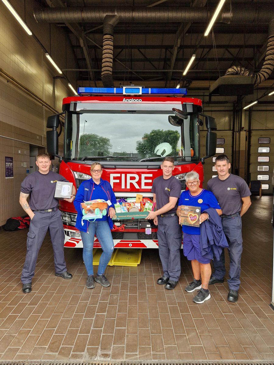 Today myself and Vicki had the pleasure of visiting the Rotherham firestation to take donations for there open day, we also made a hamper full of goodies to show our appreciation and say thank you 😊