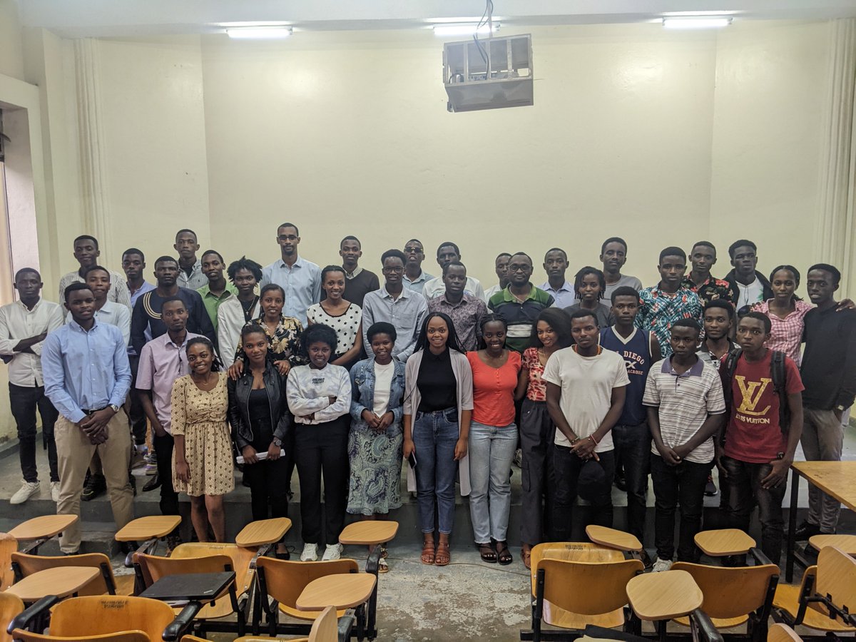 GreatSdsn's tweet photo. ✨Had an absolutely amazing time as the SDSN Youth Great Lakes Network Coordinator, sharing essential SDGs skills with the incredible @SdgCst &amp; fellow @urcst students!🎓🌍The experience was nothing short of fruitful &amp; memorable. 📚Let's all #LearnAndUnlearn together! @Uni_Rwanda https://t.co/kh4HMmD5bp