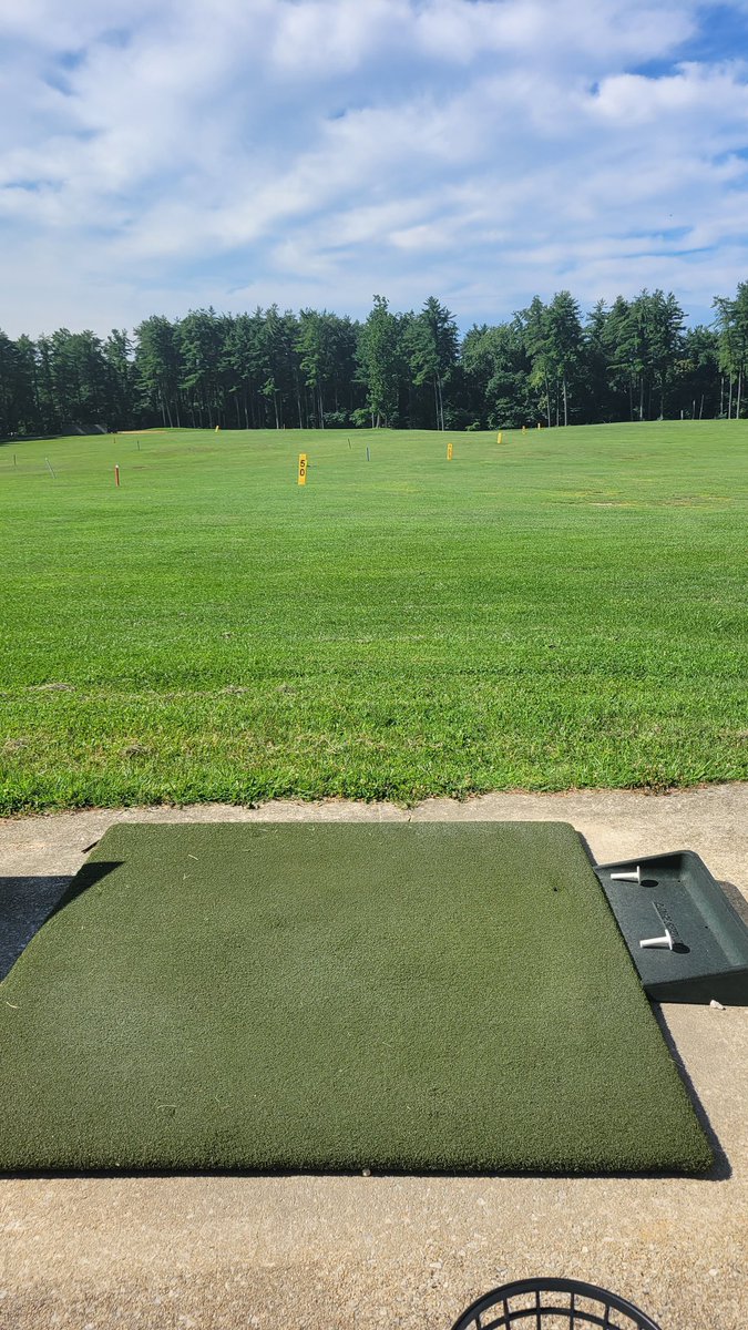 Fridays were made for golf ⛳🥰 #SelfCare #BestCare #SummerFridays #MyHappyPlace