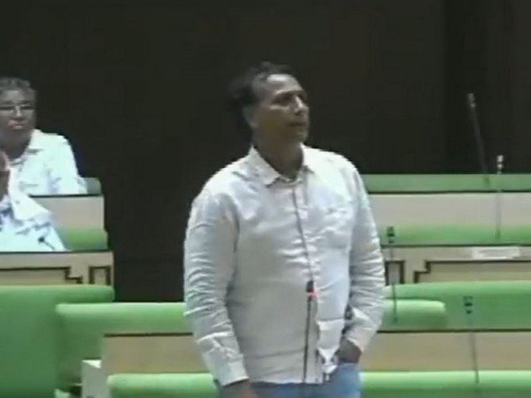 Rajasthan govt sacks minister of state Rajendra Singh Gudha

#rajendragudha #RajendraSinghGudha  #Rajasthan #AshokGehlot