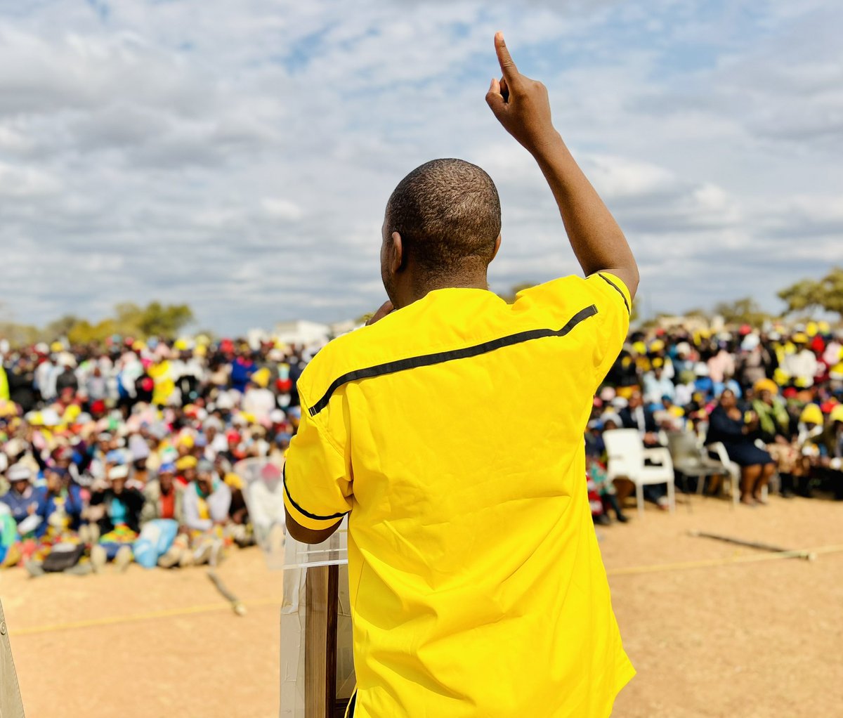 🟡Today, President Nelson Chamisa was in the Bulilima and Mangwe Constituencies, where he addressed hundreds of people. During his address, he made the following pledges when voted into office on August 23, 2023:

- Free Primary Education for Every Child
- Free Maternity Services…