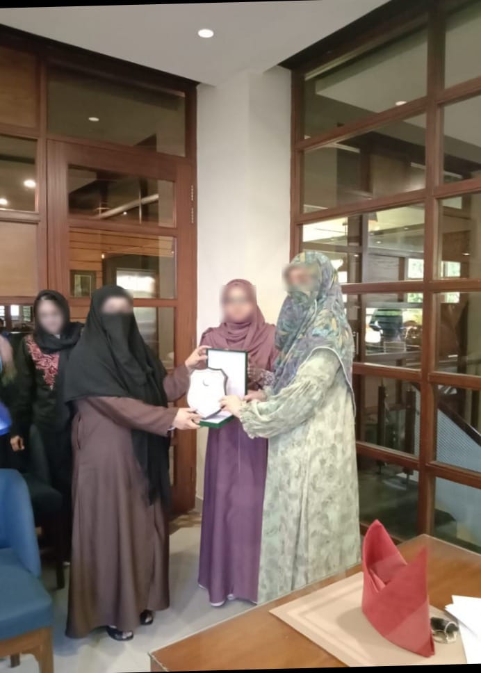GCLT_Official's tweet photo. Honoring our Esteemed Guests! Delighted to present our distinguished speakers with symbolic shields as a token of appreciation for their invaluable contributions. Grateful for their presence at our event! 
#GCLT #EmpowermentEvent #SymbolOfAppreciation" https://t.co/b8hPd3018y