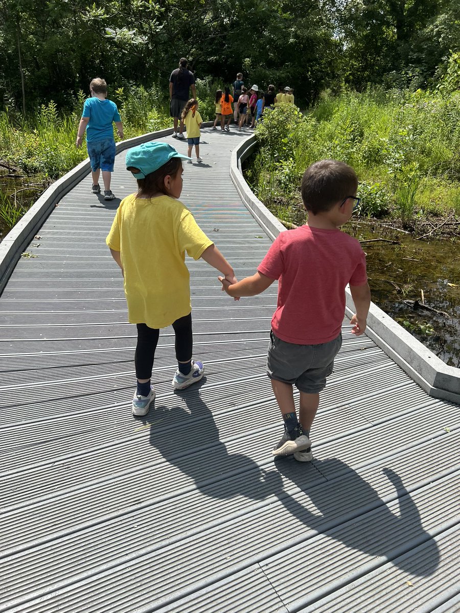 jillian_pizzo's tweet image. At #campmigizi we made friendships that will be cherished forever 💛 @Joseph745613165 @TinaDeCastro1 @gecdsbpro @ClaraHowitt @OjibwayPrairie #GECDSBSLP2023