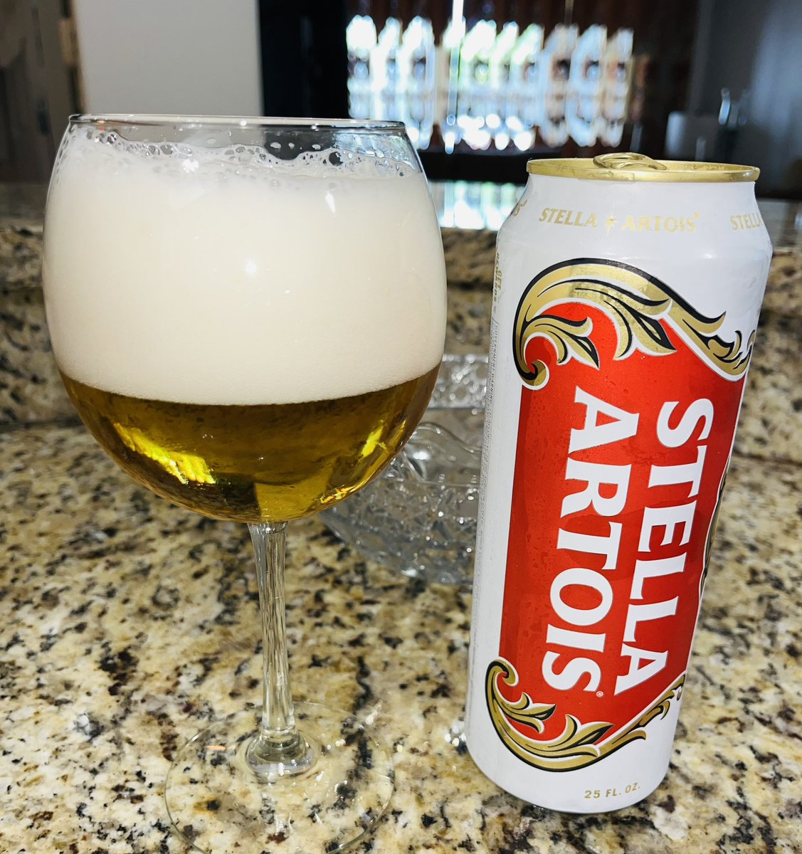 AnaMMartinezEs1's tweet image. Happy Friday, Beastie! @flgovrondesantis @stellaartois @stellaartoisusa #ilikebeer