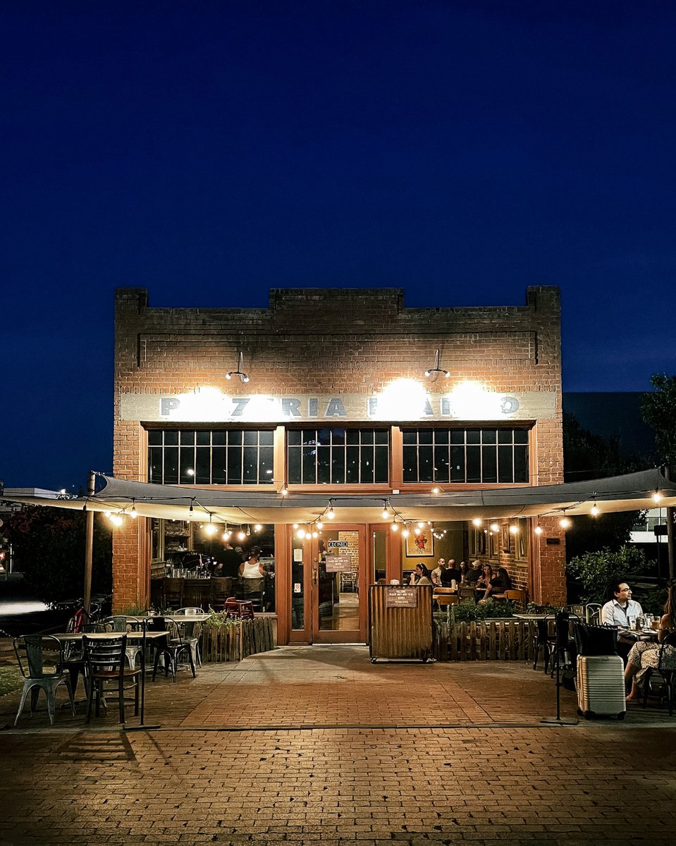 justindepascale's tweet photo. Having a craving for @PizzeriaBianco - I cant wait to be back in AZ one of these days! https://t.co/OnzFPrUEmu
