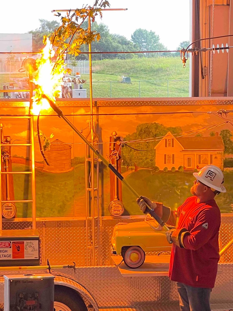 NolinRural's tweet image. We value the dedication of our local first responders and are committed to their safety. We recently provided a training for them and local officials on our system and how to respond to potentially dangerous situations in the field. #commitmenttocommunity #education