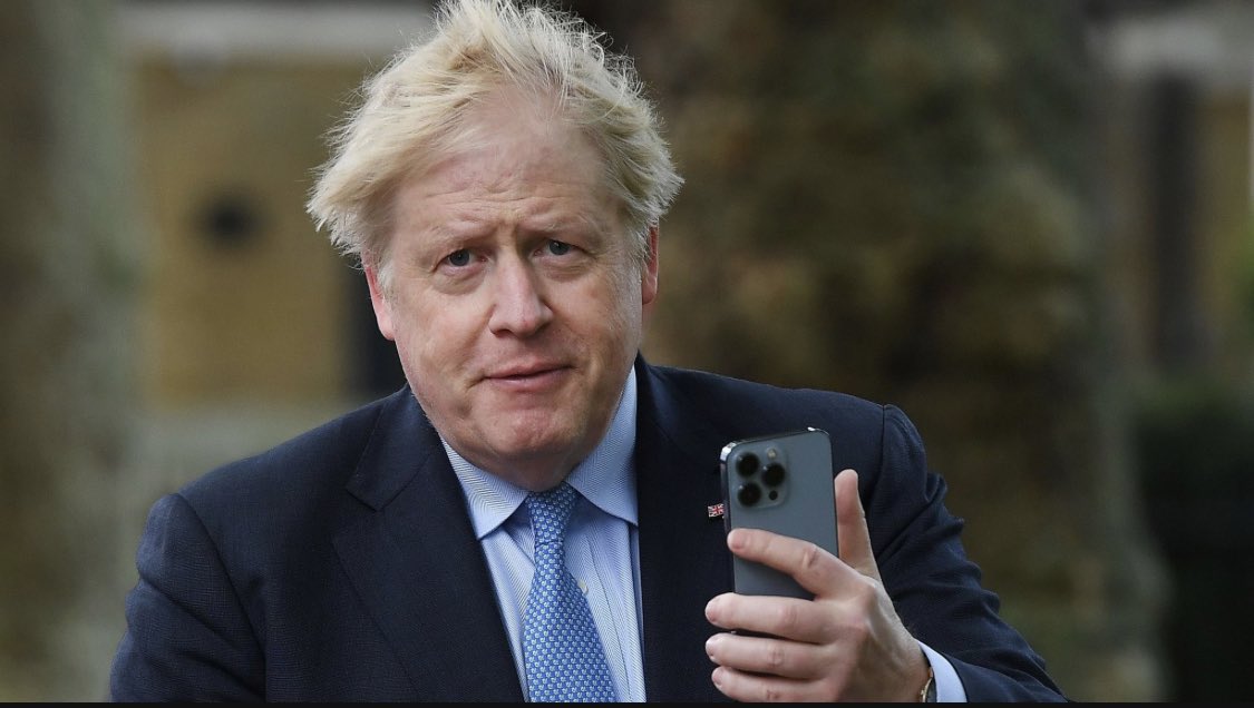 OxfordDiplomat's tweet image. As always, Johnson could have saved us all a lot of trouble, by just handing over the phone. Or better yet, not breaking the law in the first place. Finally though Boris Johnson's WhatsApp messages have now been retrieved and will be handed over to the COVID inquiry unredacted.