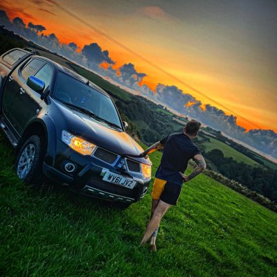 hunkin_10's tweet photo. #NewProfilePic https://t.co/jPZ1pWPnBG