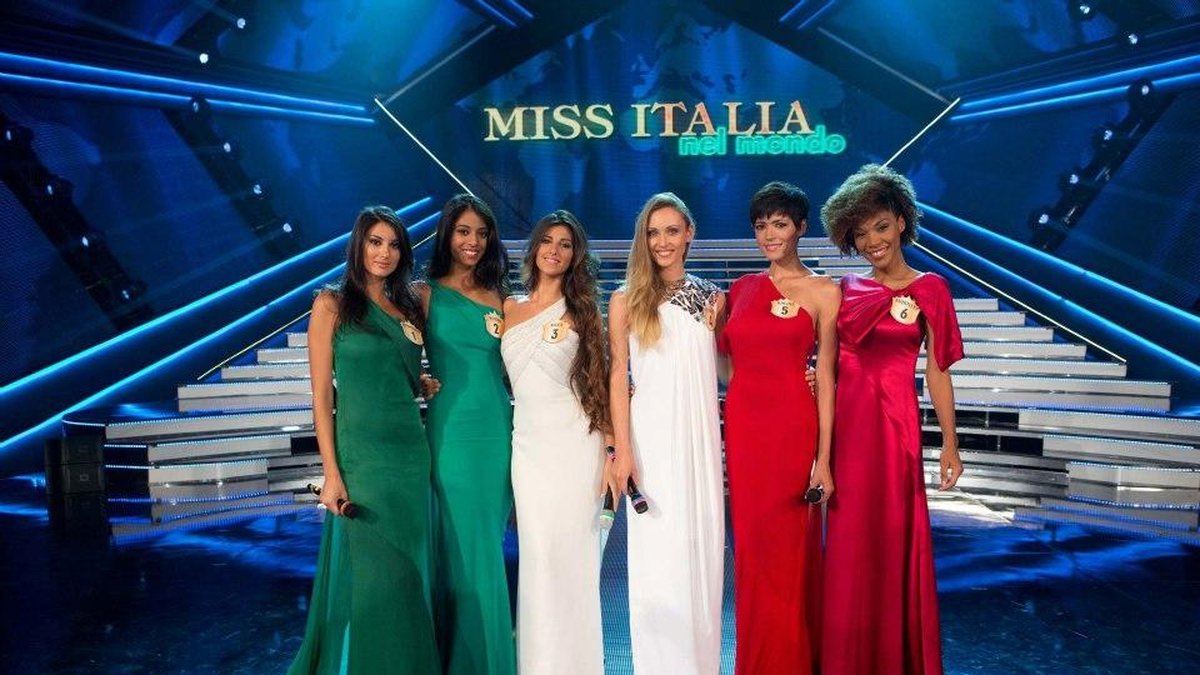 RamiroNLeone's tweet photo. ❕🇮🇹MISS ITALIA prohíbe a los competidores TRANSGÉNERO. El patrocinador dice que las concursantes "deben ser mujeres de nacimiento" – Newsweek https://t.co/N4nGcqXO2F
