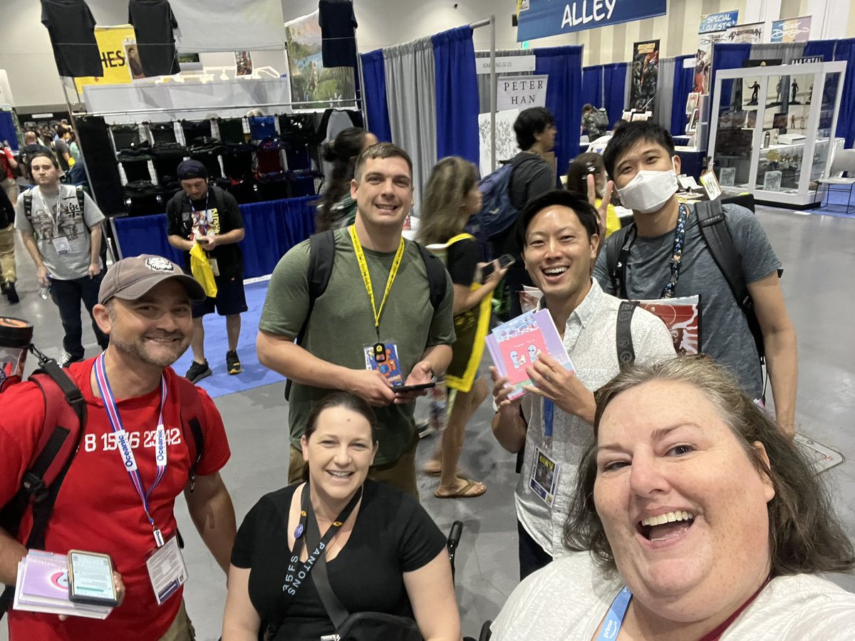 Ms_Geek_Girl's tweet photo. @nathanwpyle  Your line is excited to meet you! #SDCC2023 https://t.co/pzLkaFhBfw