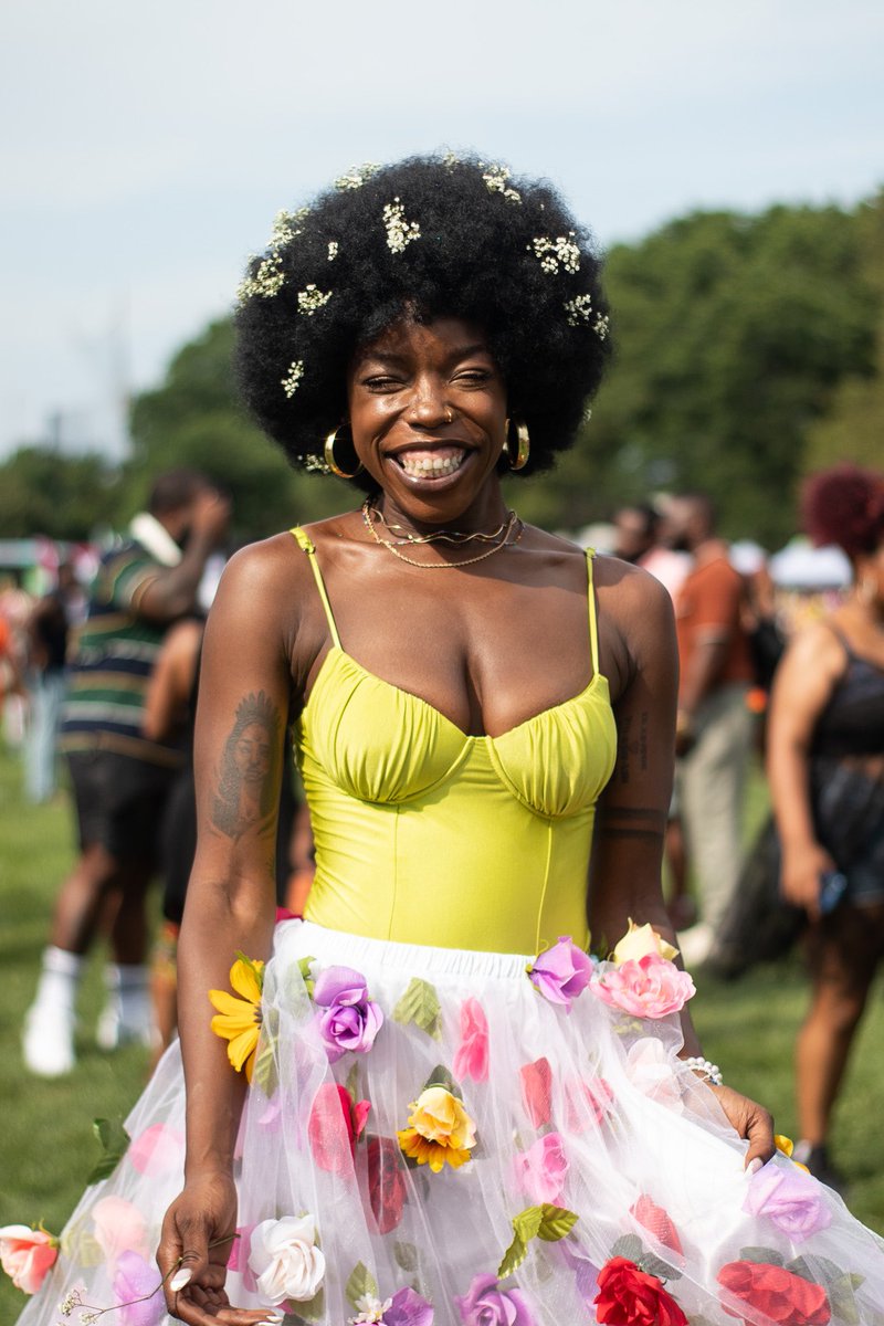 solelycreating's tweet photo. Sharing some photos from Curlfest last weekend! 

📸: Marleen Moise, @solelycreating 

#curlygirlcollective #curlfest #curlfest2023 #NaturalBeauty #Barbie https://t.co/zSzCdGkpse