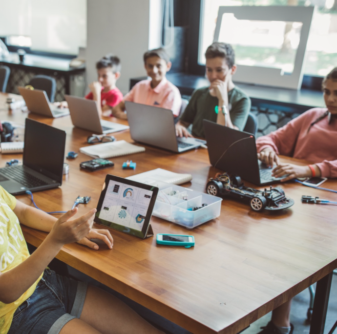 Campers take 4 tech courses for each 2-week session. We also ask that you choose an alternate course in the event of a scheduling conflict. All tech courses are available for selection each session. Learn more: emaginationstemcamps.com/georgia-stem-c…