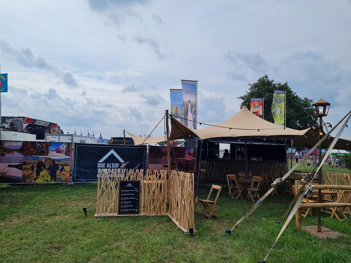 EgmondPatrick's tweet photo. @Bowidean Er is ook een Alvi’s Drift wijnbar! https://t.co/t88KeSQQvK