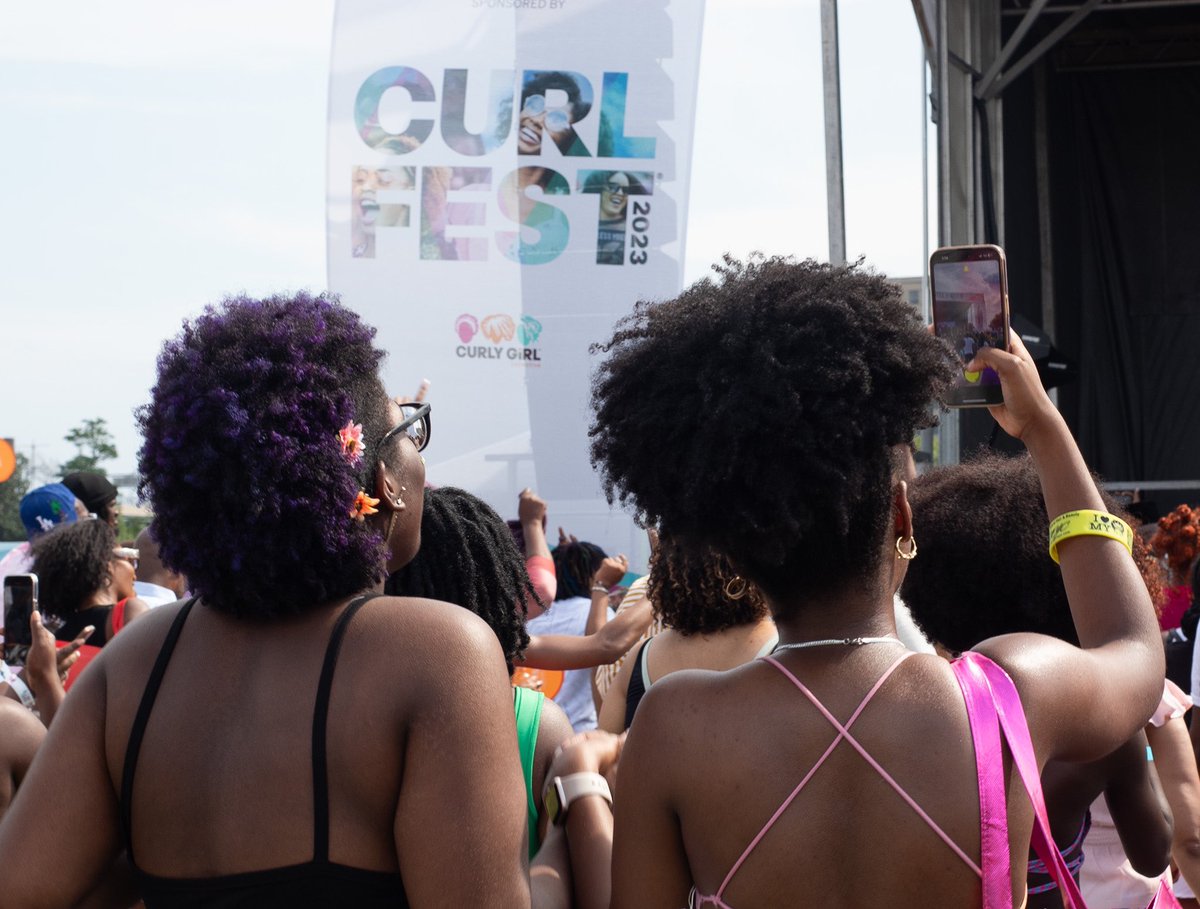 solelycreating's tweet photo. 📸: Marleen Moise, @solelycreating 

#Barbie #curlygirlcollective #curlfest #nyc #curlfest2023 https://t.co/CIXiJlcZCb