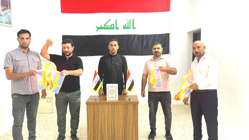 حرق علم السويد ردا على إحراق المصحف الشريف والعلم العراقي
#الحريه_لا_تعني_التعدي
#القران_دستور_الانسانيه
#الا_المساس_بالقران
رابطة الخريجين القدامى في العراق 🇮🇶