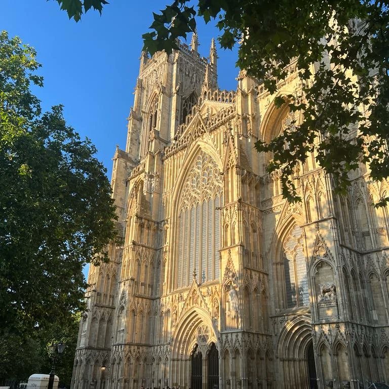 AmberH0709's tweet photo. Fun few days away to York for our second wedding anniversary. Spent my teenage years there so was great to take Gary down to show him around and he even survived being a Scots man inside the walls after midnight!! 😊😊 https://t.co/NGyPZXfq1i