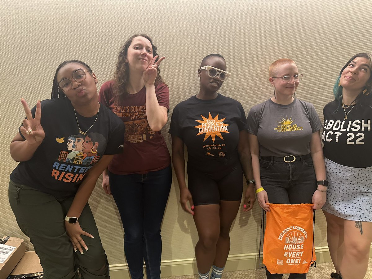 popdemoc's tweet image. If there’s one thing an organizer’s gonna have is a t-shirt! 

PC 2023, SHOW US YOUR TSHIRTS! 🗣️