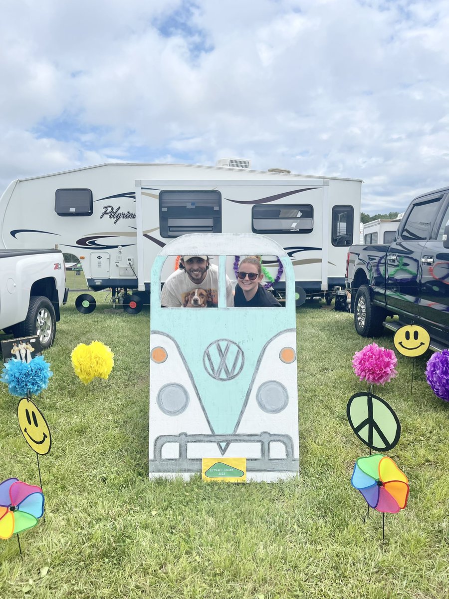 tarasjeeplife's tweet photo. Come visit fenceline 236 for a photo op in our Photo Booth!  #Pocono1974 @PoconoRaceway https://t.co/BFRaNHEq89