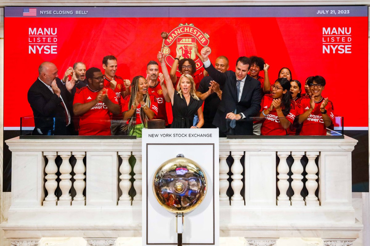 Glory Glory Man United! We kicked off the weekend with @ManUtd, @MU_Foundation, plus folks from @AmericaSCORES and @StreetSoccerUSA.⚽️ (NYSE: $MANU)