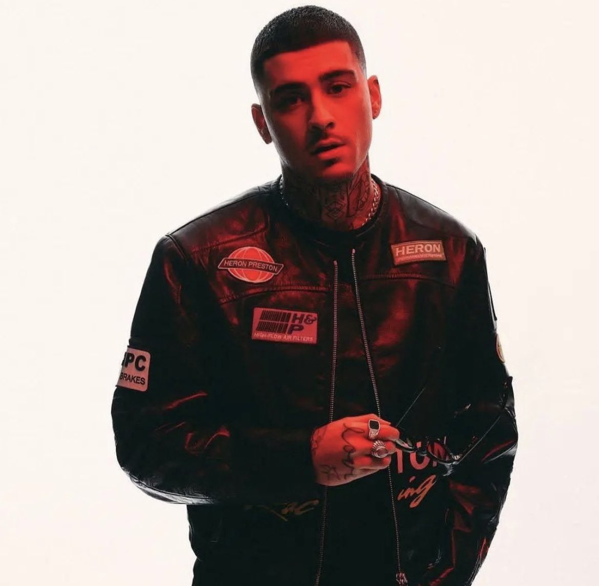 ZJMCRAVE's tweet photo. zayn malik the man that you are. https://t.co/RqfCFx2H0v