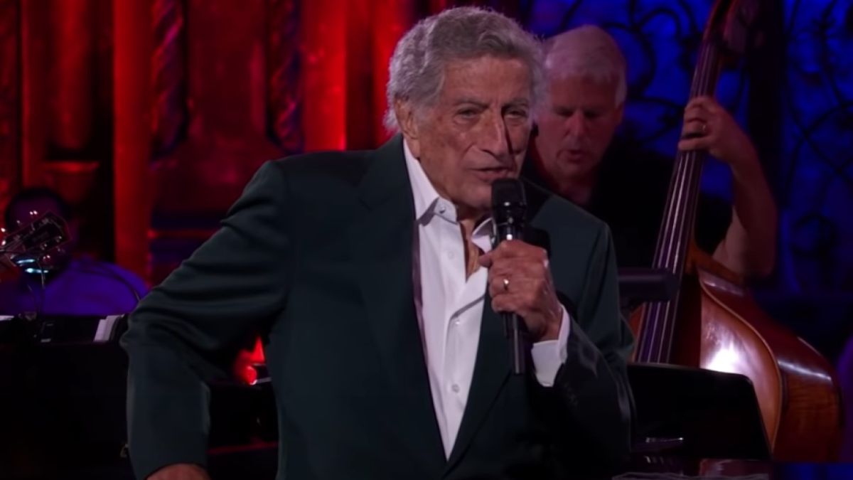 Ellen DeGeneres, Billy Joel And More Pay Tribute To Tony Bennett https://t.co/yOFzwS6GpB https://t.co/BCh7ZtIAwb