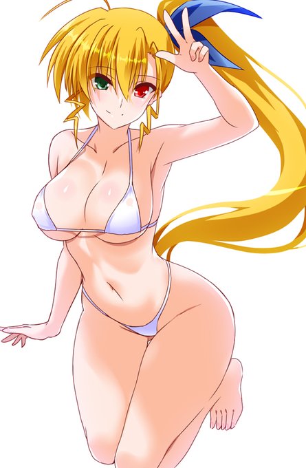 夏コミ表紙没絵①
白ビキニヴィヴィオ。
没というか、配置的な問題で本…
表紙に入れられなかった^^;
本編にはしっかり恥ずかしポーズで入ってますので
ご安心を(?) 