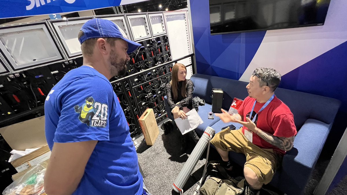 AaronNabus's tweet photo. My buddy, the talented vector artist Orlando Arocena @OrlandoArocena getting ready to be interviewed by @MissGinaDarling at the @Skybound booth at @Comic_Con!
#OrlandoArocena #Mexifunk #GinaDarling #Skybound #SDCC #SDCC2023 #ComicCon #ComicCon2023 https://t.co/f5gF0zDwaK