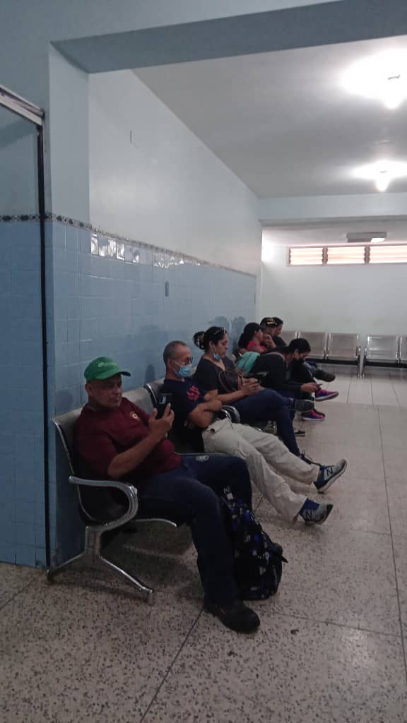HospitalDaza's tweet photo. #IVSSInforma | El servicio de emergencia se encuentra operativo las 24 horas del día, en la atención a la población larense.
#JuntosPorCadaLatido
@NicolasMaduro 
@MagaGutierrezV 
@Somosivss 
@AdolfoP_Oficial https://t.co/nvucZyrgeq