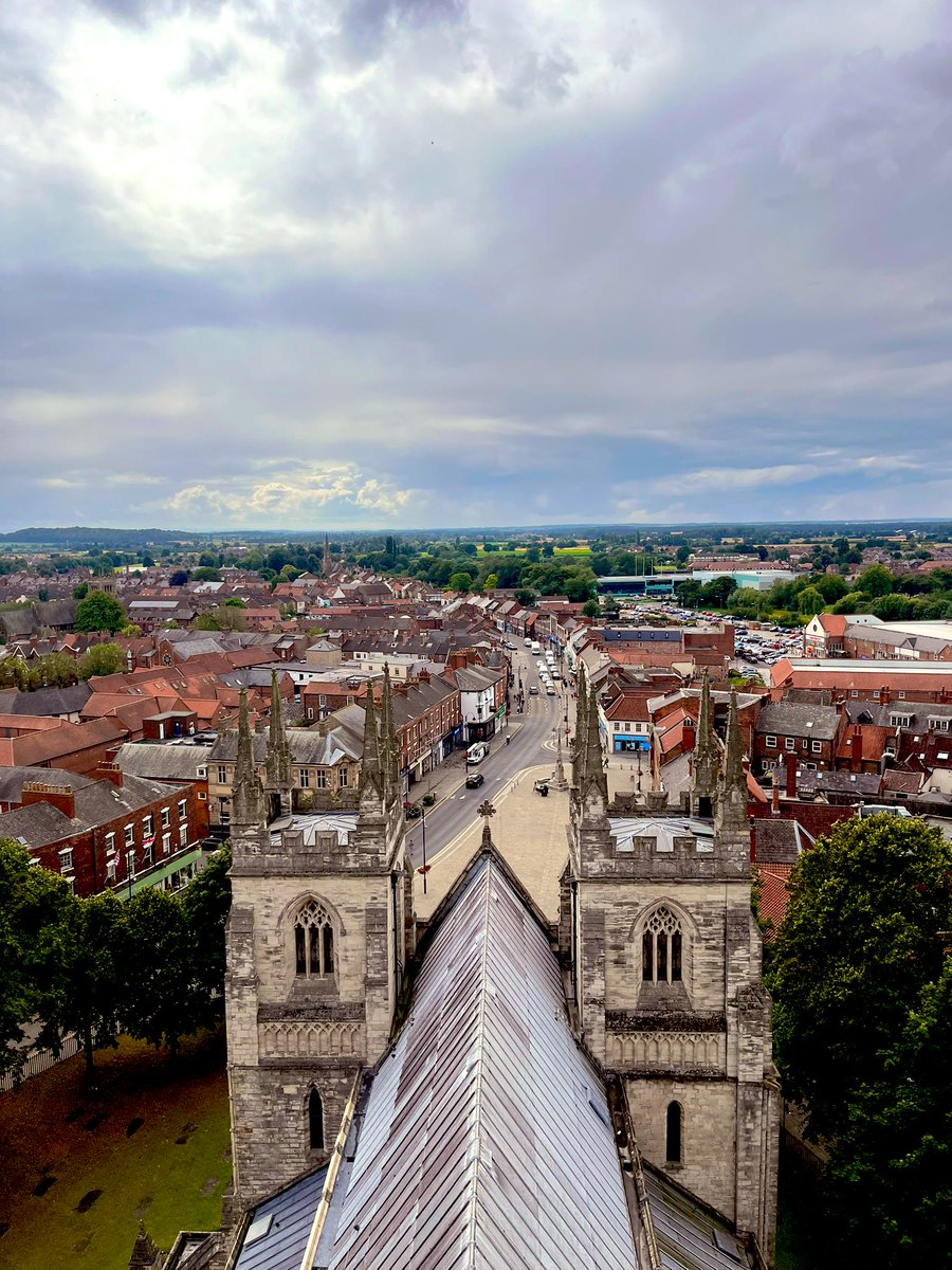 zoetoase's tweet photo. Not everyday we get to climb the roof of an Abbey! Selby and Ainsty by-election ✅ https://t.co/q7mG7QX7Qy
