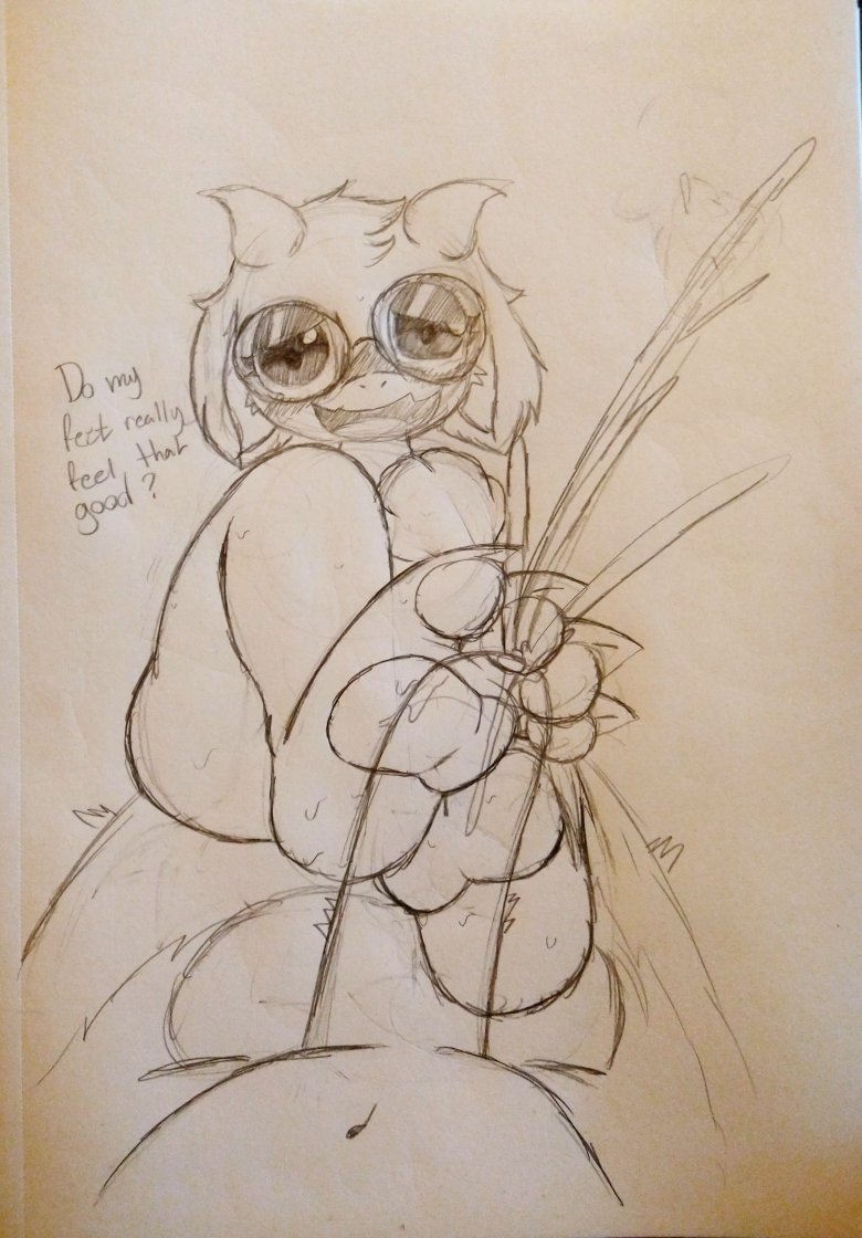 Y'know for someone who likes footpaws as much as I do, I have a disturbing lack of footpaws art on my account

Time to fix that
