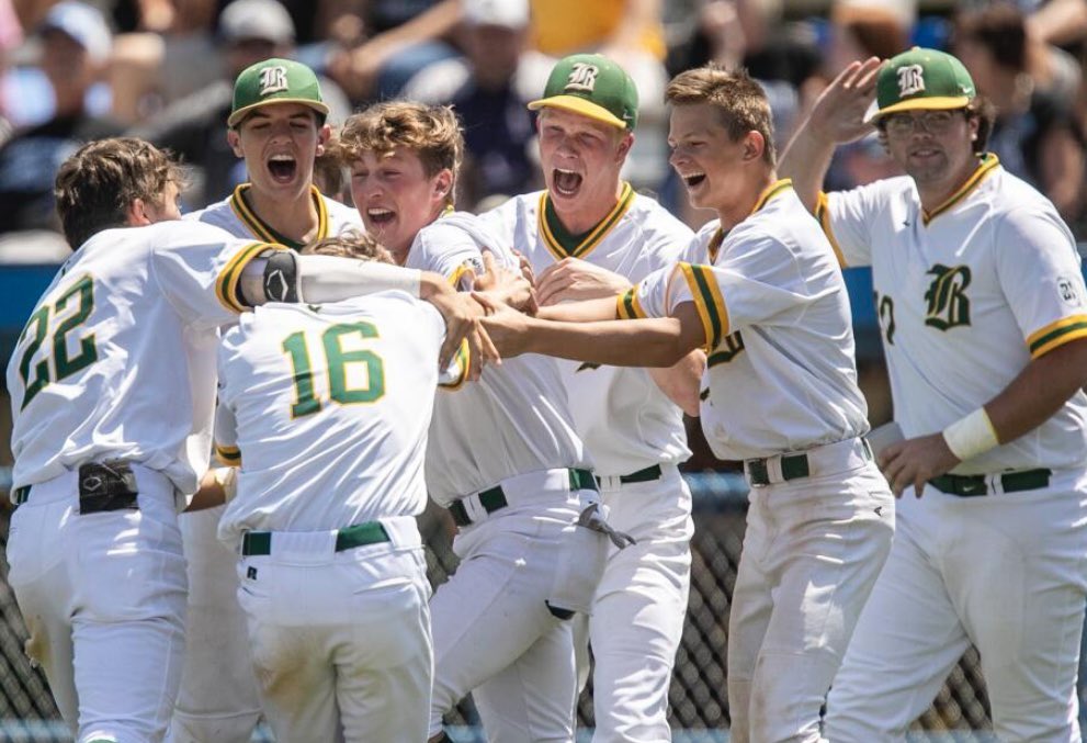 BeckmanCatholic's tweet image. And that’s a STATE TITLE!! Congratulations coaches and players on your 7-1 win over Underwood in today’s Championship Final. This is Beckman Catholic’s 7th state championship! WTG Blazers!! 💚⚾️💛