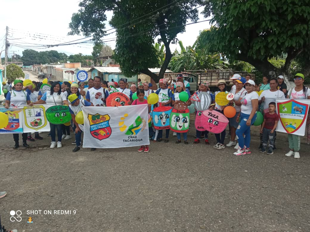 cnaecarabobo's tweet photo. #21Jul • Felices y Alegres

Nuestr@s Cociner@s de la Patria del Territorio #TacariguaManuare (Mpio Carlos Arvelo) participaron exitosamente la I Caminata "En la Unión está la Fuerza" 👩🏼‍🍳🇻🇪🔟🦇

@_LaAvanzadora @pedrodiazg59 @NorelysABolivar @rafaellacava10

#SaludEnTodaLaPatria https://t.co/ApA6EoyItx