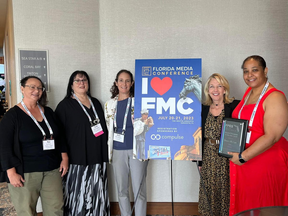 wwhshornets's tweet image. Big Congratulations to Weeki Wachee High School Yearbook and Newspaper Advisor Dawn Ali-Carr
She won the Friends of FPES (Florida Press Educational Services) Teacher of the Year award for Newspaper in Education.

@HernandoSchools @hernando_sun @Ed_LaRose