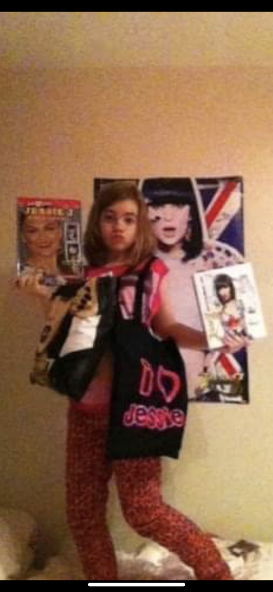 embethlouisa's tweet photo. Someone seriously needed to check on my mental stability in 2012 https://t.co/RovAmggShR