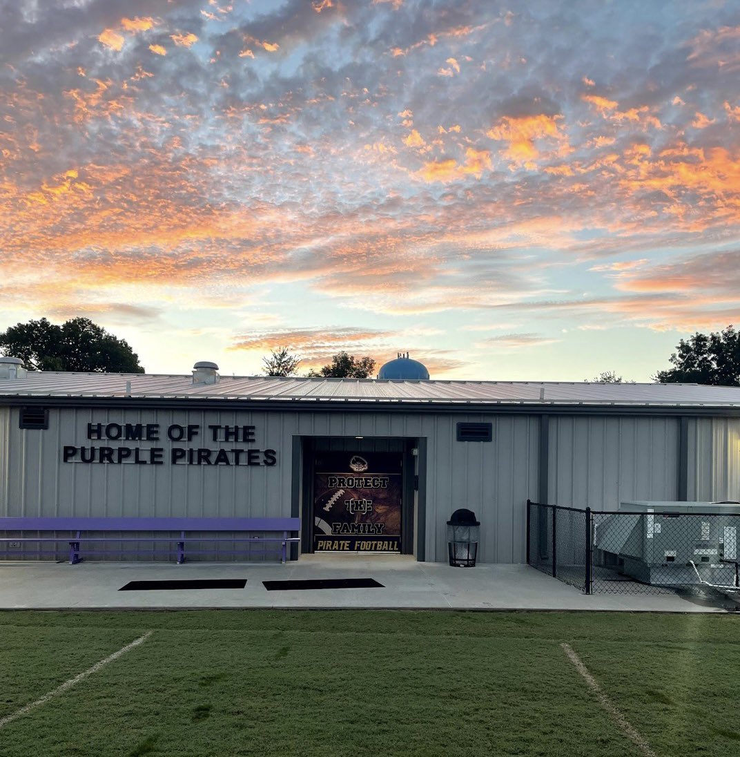 coachbrettjones's tweet photo. Championships are built on a thousand invisible mornings. https://t.co/KY55Z4hTiu