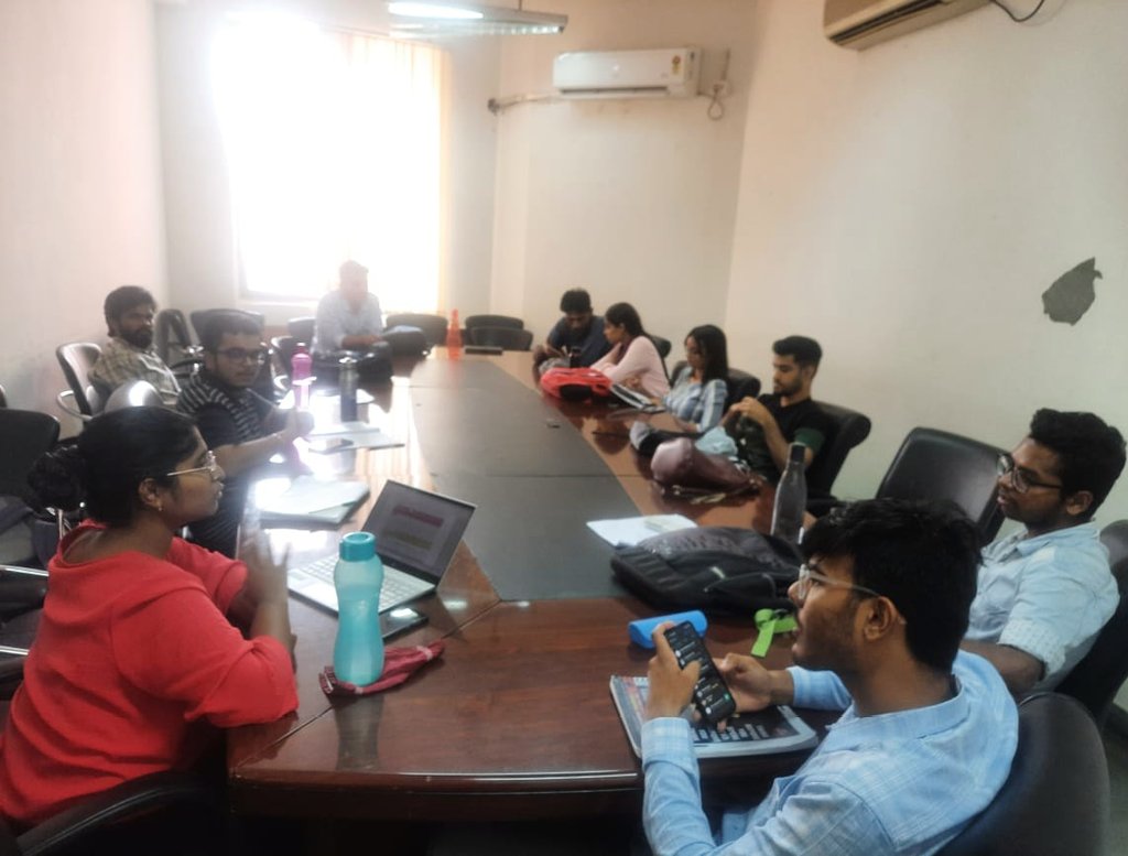Dupolreads's tweet photo. The Forum had an intense discussion on organicist nature of Hindutva conceptualization of the international &amp; Akhand Bharat resolution strategy in @atulm01's "Locusts vs. the gigantic octopus: the Hindutva international and “Akhand Bharat” in V.D. Savarkar’s history of India". https://t.co/4ZmLunII0p