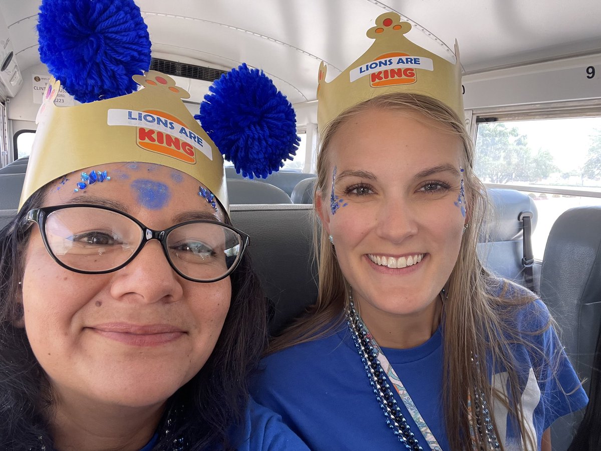 vanessaelareist's tweet photo. Ready to rock ‘n roll! #ClintISD100 #ClintHS #smalltownvibes #wintheday #lionpride https://t.co/kYRZkiqHBx