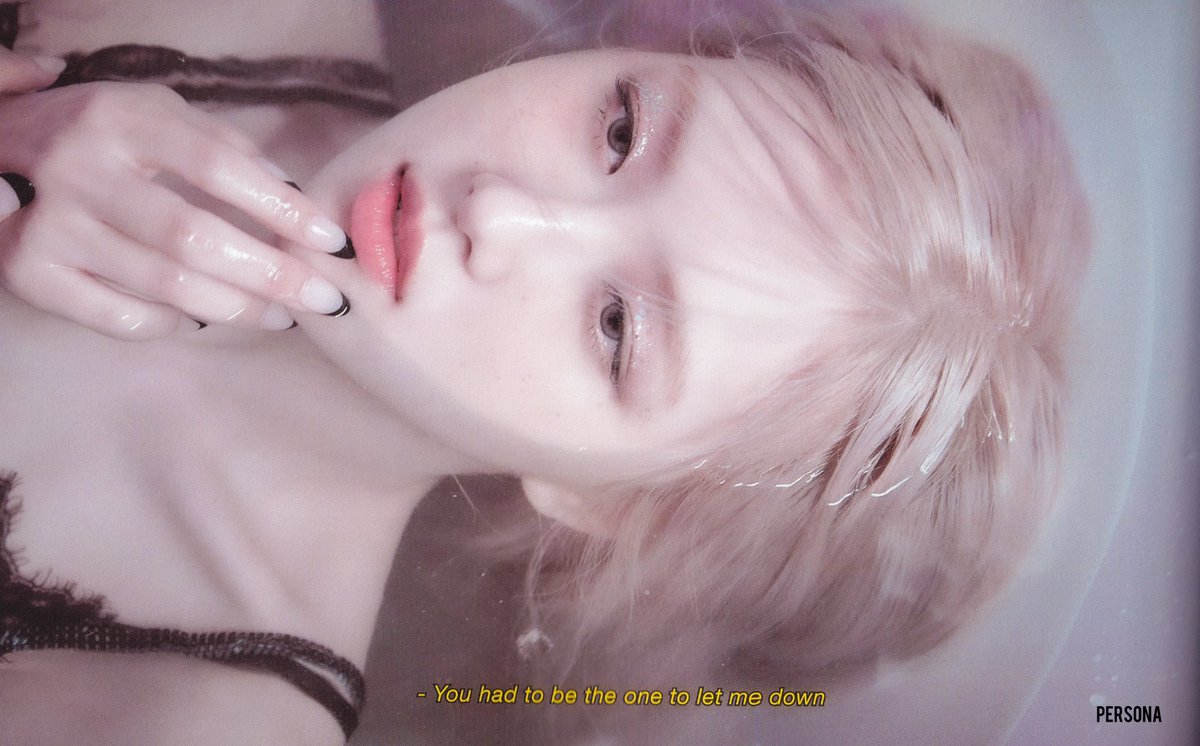 rosé pics tweet media