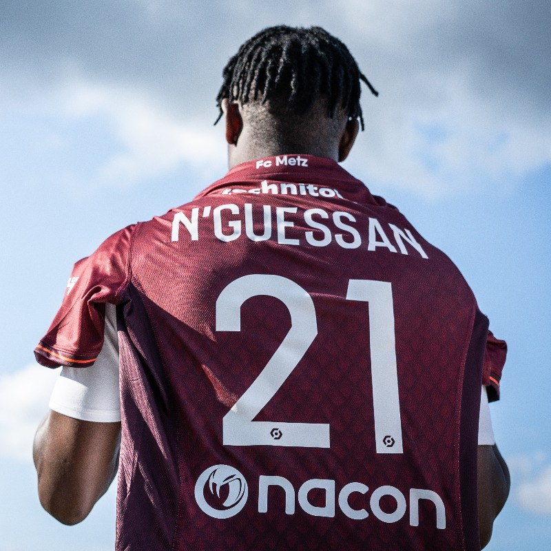 [ ℙ𝕣𝕠 ]

✨ Notre nouveau 𝗺𝗶𝗹𝗶𝗲𝘂 𝗱𝗲 𝘁𝗲𝗿𝗿𝗮𝗶𝗻 sous ses nouvelles couleurs 🥰

💬 Un mot de bienvenue pour Jean N'Guessan : ＿＿＿
