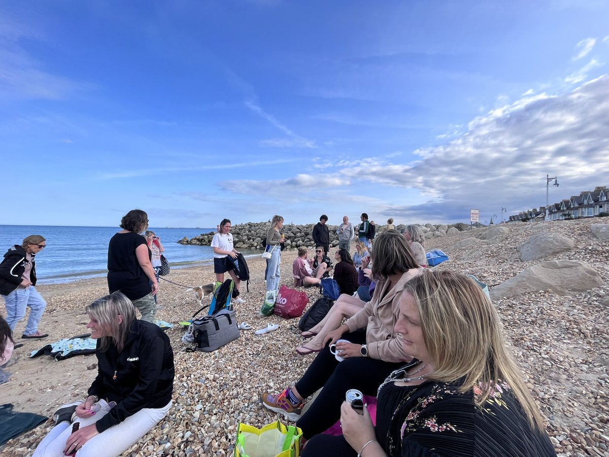 WhiltonSarah's tweet photo. Chesil locality annual BBQ! Locality working and down time together ! @DorsetCouncilUK #chesil #oneteam #dorset #workfordorset https://t.co/lV3ARPhvNm