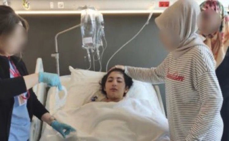 IskenceReport's tweet photo. Annesi vefat eden, babası hapiste olan 12 yaşındaki Züleyha Erkol'un beyninde tümör çıktı. Babasına her zamandan daha çok ihtiyacı olan Züleyha’nın sesini ne zaman duyacaksınız!

ÖzelÇocukların SesiOlalım
#SüperKupaNeredeTFF https://t.co/5k7o6dNb80