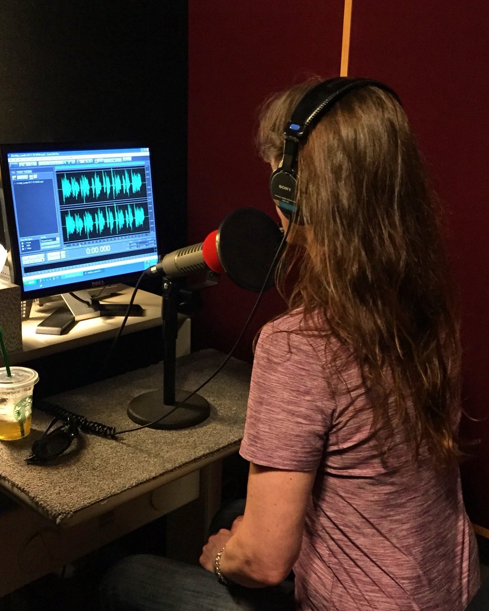 WorldlyVoices's tweet image. Total focus is the name of the game 🎧🎤 #voiceover #voiceacting #voiceoverstudio