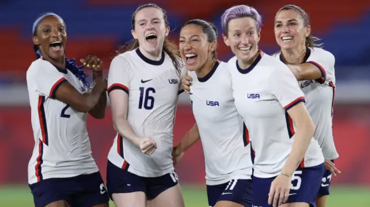 They've won medals, trophies, AND equal pay. My heroines! 

Excited to root on our USWNT in this year's World Cup!