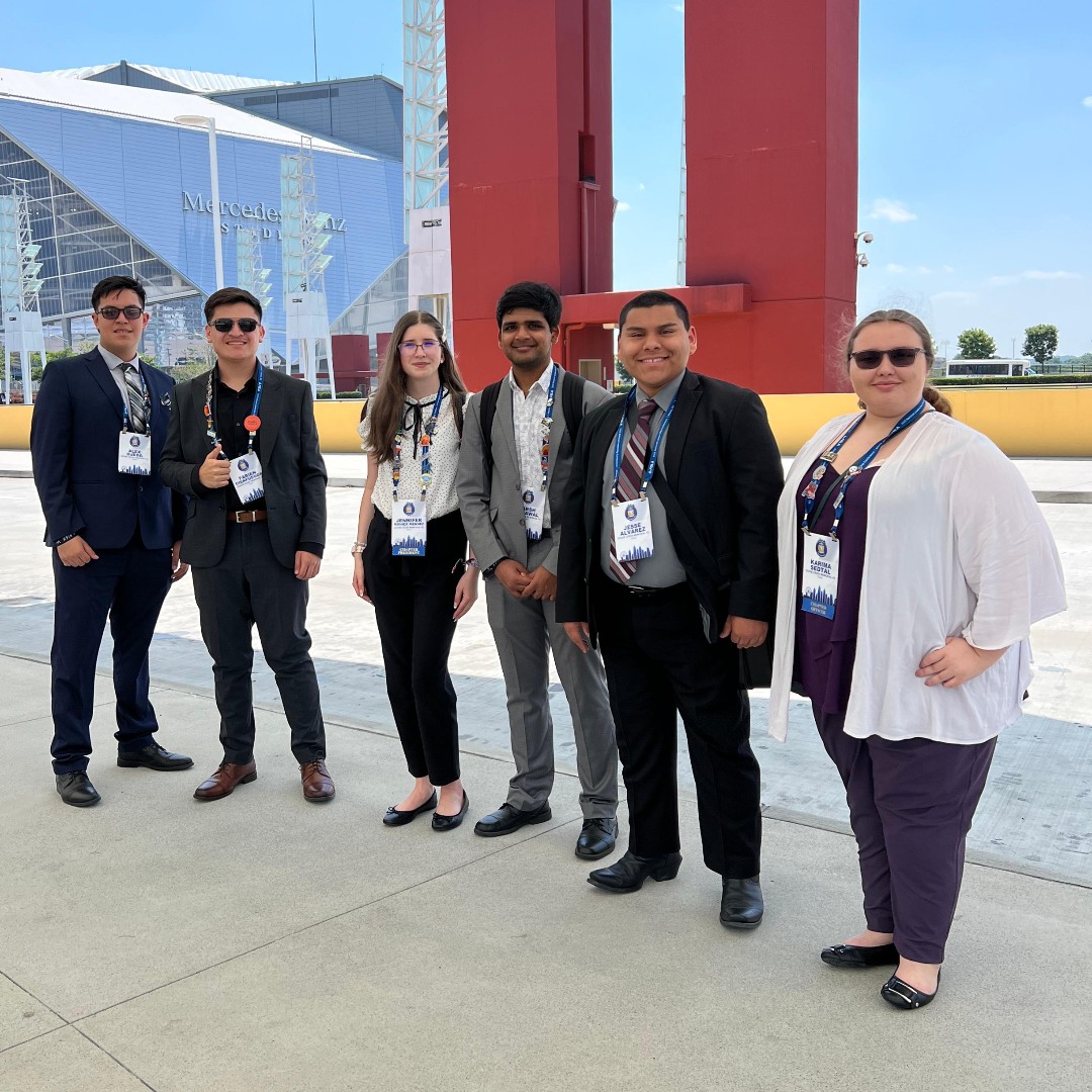 GCCISD's tweet photo. Memorial HS Future Business Leaders of America headed to Atlanta for their National Leadership Conference. The team did a fantastic job representing GCCISD in all ways possible. #gcGIANTS #prsquad Jennifer M. https://t.co/bBJj8moh4k