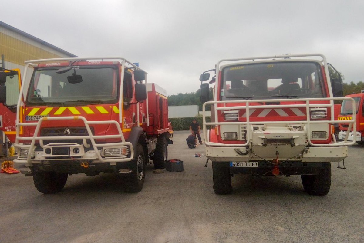 Sdis_87's tweet photo. #Centred’IncendieetdeSecours
#EnginsDeSecours
Aujourd’hui le Centre d’Incendie et de Secours #CIS d’Ambazac basé en #HauteVienne a reçu en affectation un nouveau #CCF (Camion Citerne Feux de Forêts) 👨🏻🚒🚒 https://t.co/V88FM8Tzu5