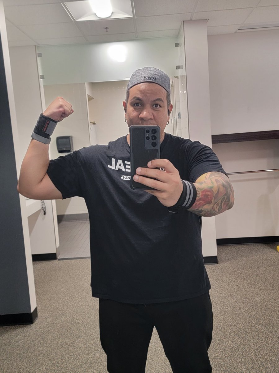 L0verf22's tweet photo. 1% close to my goal #CryptoGymBro https://t.co/nLtvCz86JA