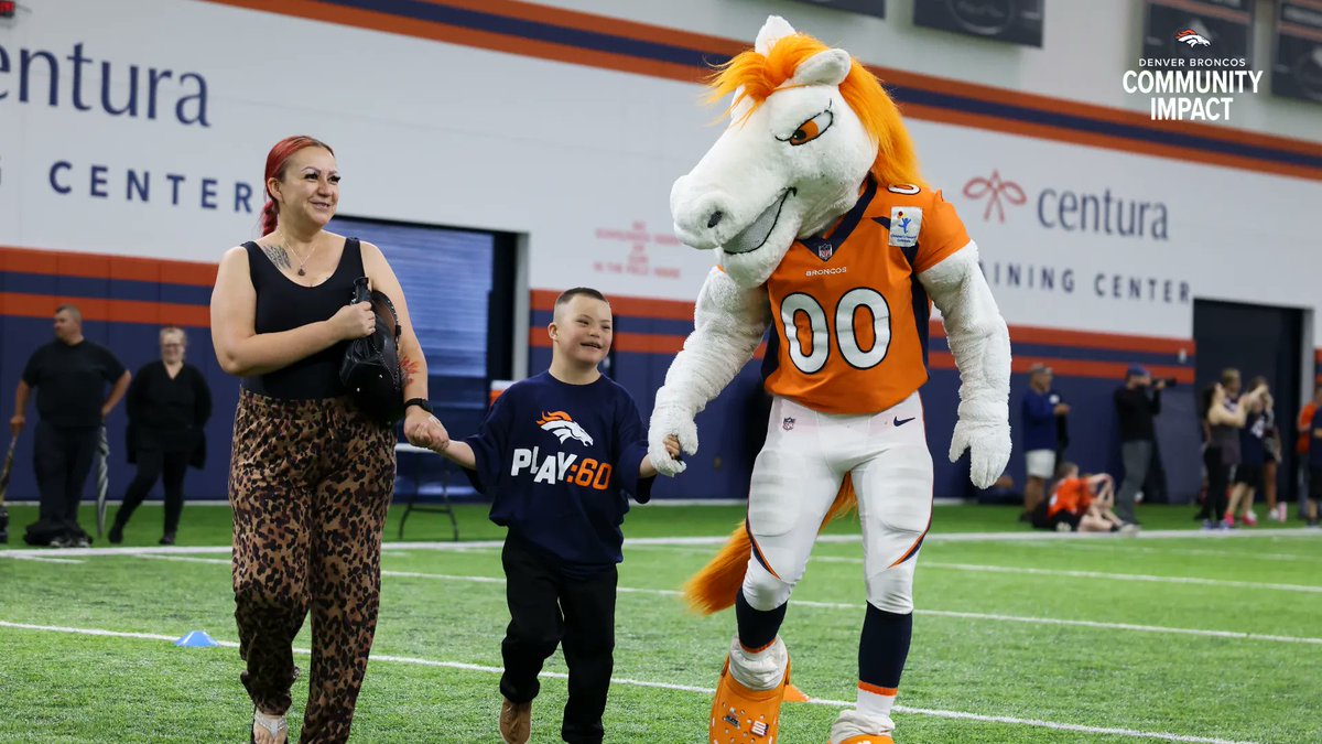 BroncosOffField's tweet image. #PLAY60 for all 🧡

@SpecOlympicsCO |  @5280Miles